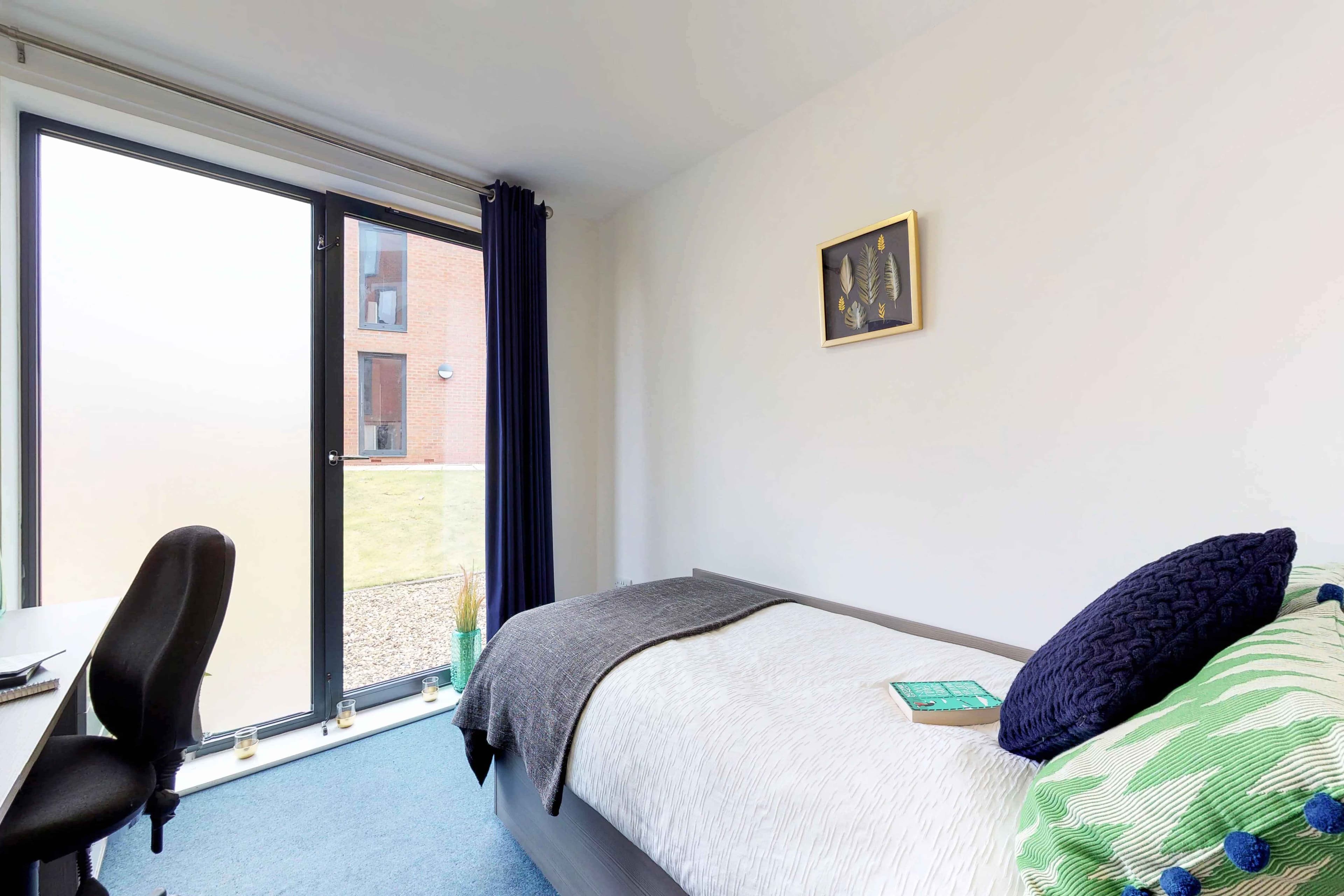 Haymarket, Edinburgh interior 1