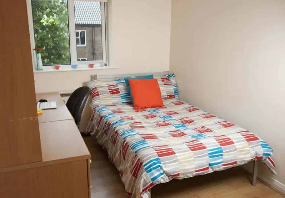 Weston Court, Manchester interior 1