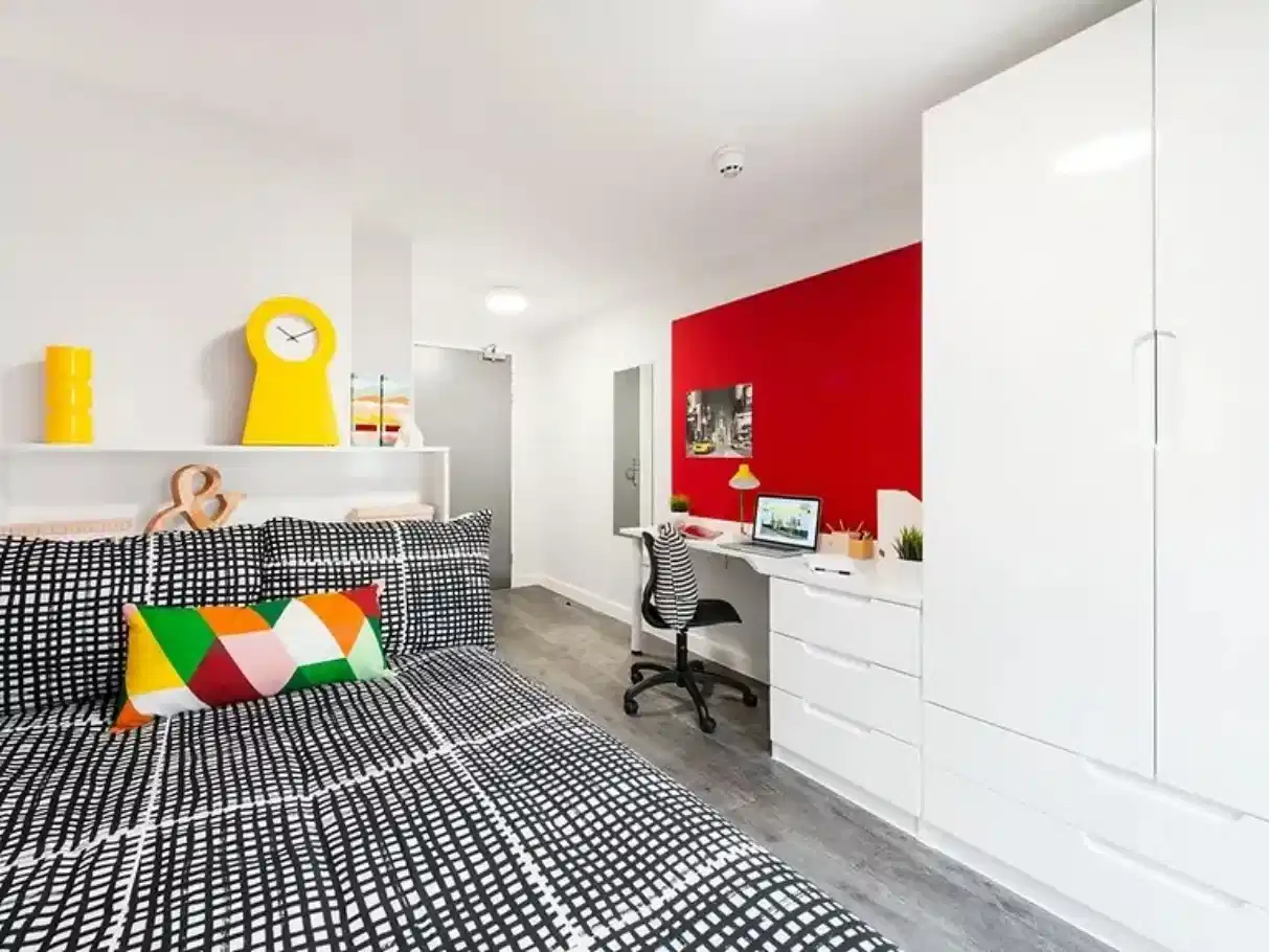 Yugo Arofan House, Cardiff interior 1