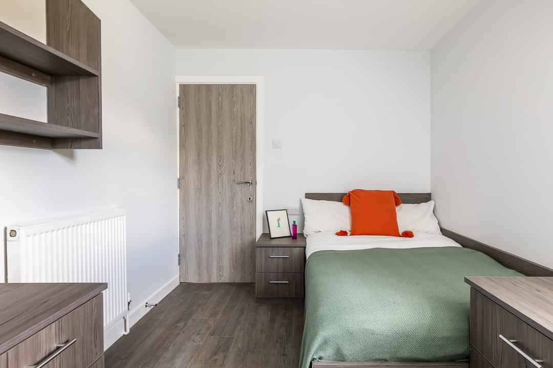 Hyde Park, Leeds interior 1