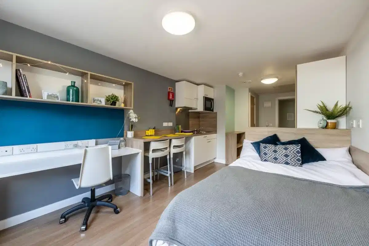 Haddington Place, Edinburgh interior 1