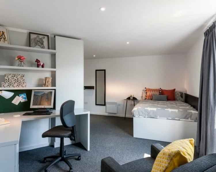 New Park, Edinburgh interior 1