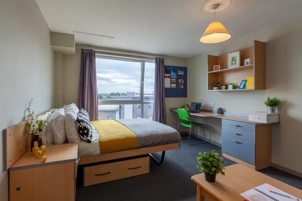 Filbert Village, Leicester interior 1