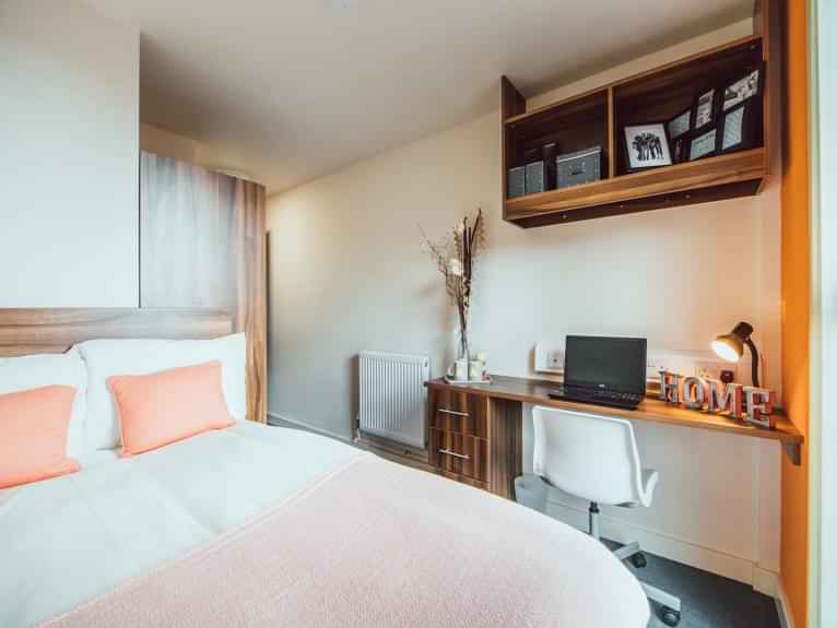 Lomax Halls, Stoke-On-Trent interior 1