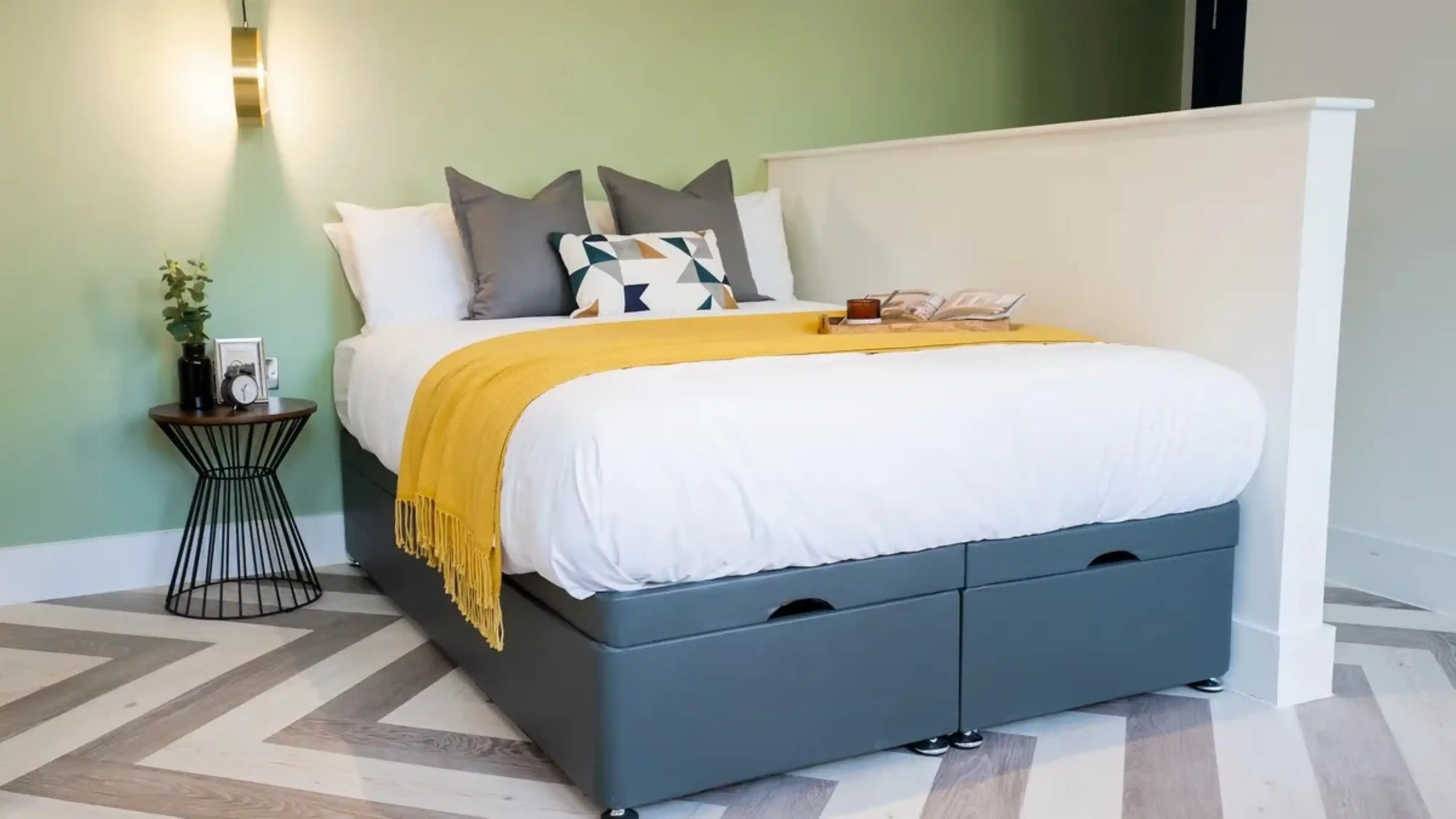 Duke Street, Manchester interior 1