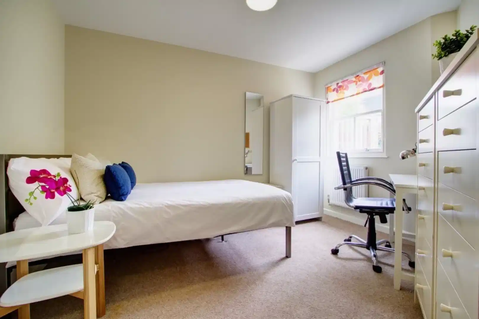 Room in a 5 Bedroom Apartment, 2 The Tannery, Exeter (EX4 6QA) interior 1