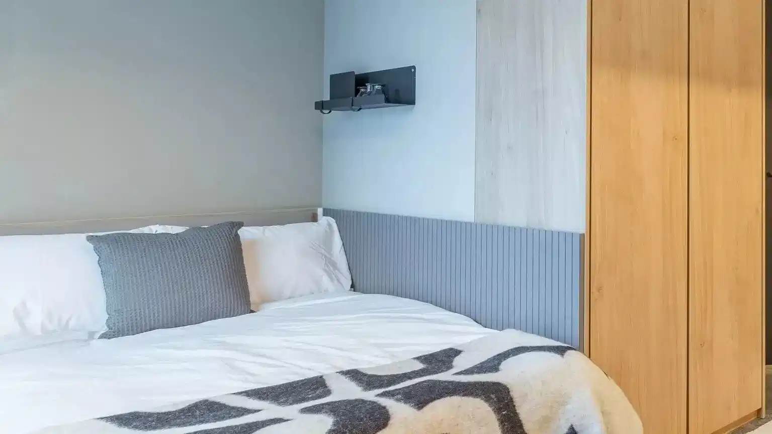 Potterrow, Edinburgh interior 1