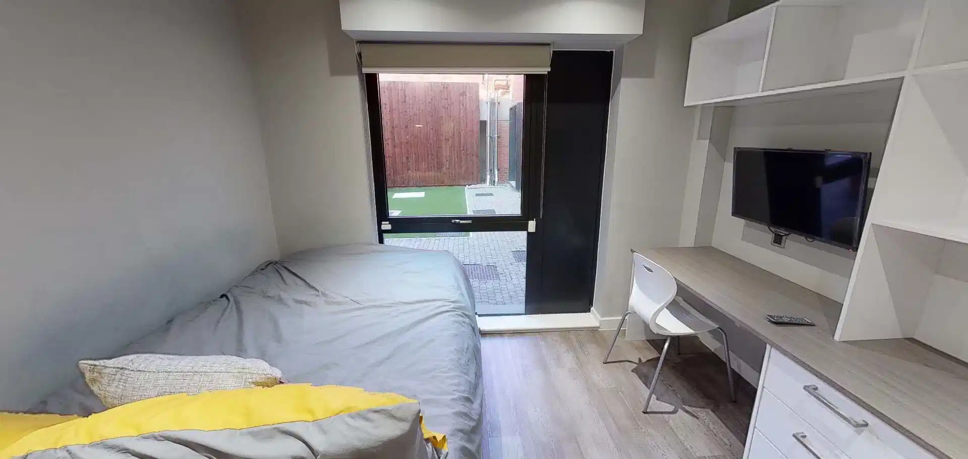 9 De Montfort Mews, Leicester interior 1