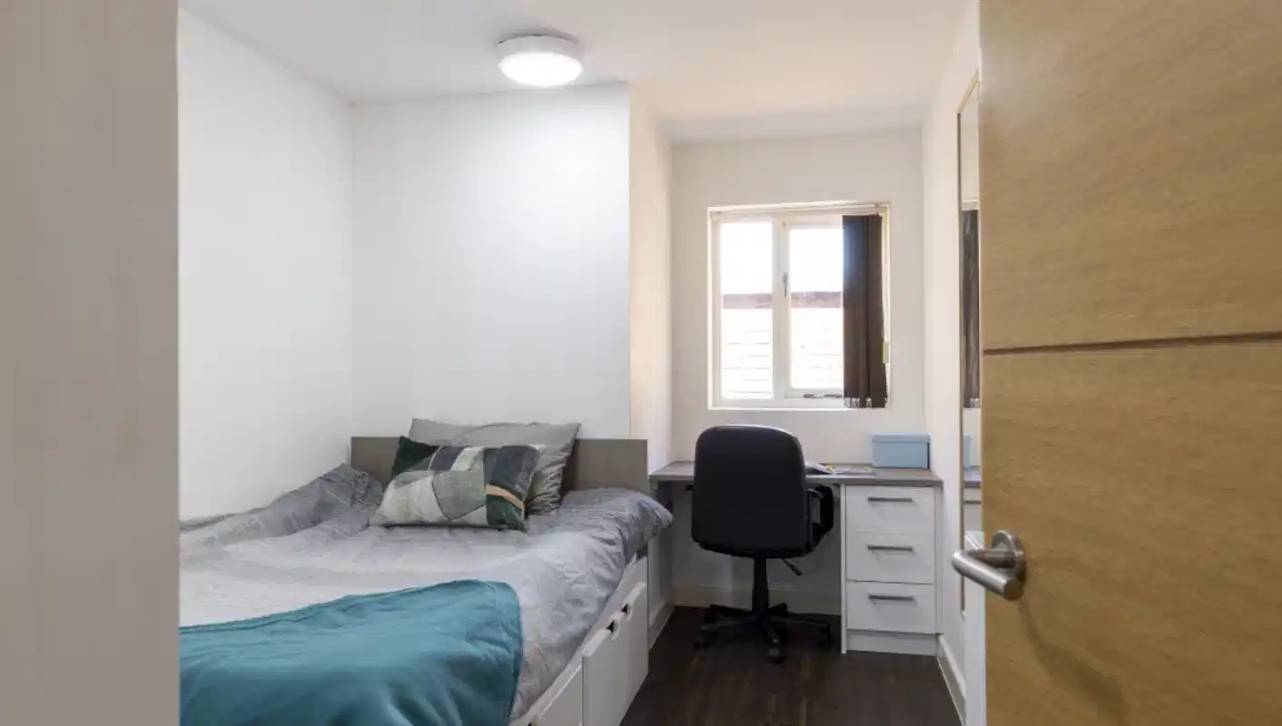 1 West Walk, Leicester interior 1