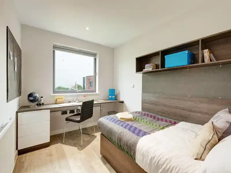 Cricket Field Court, Exeter interior 1