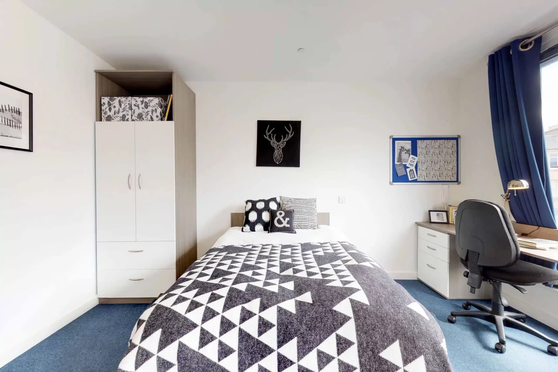 Haymarket, Edinburgh interior 1