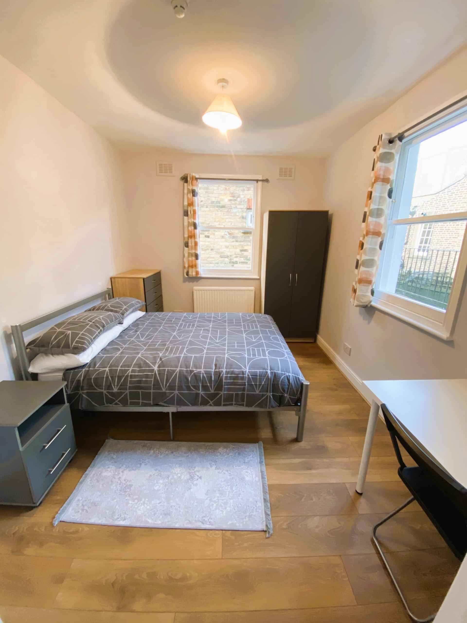 On Campus Raleigh House, London interior 1