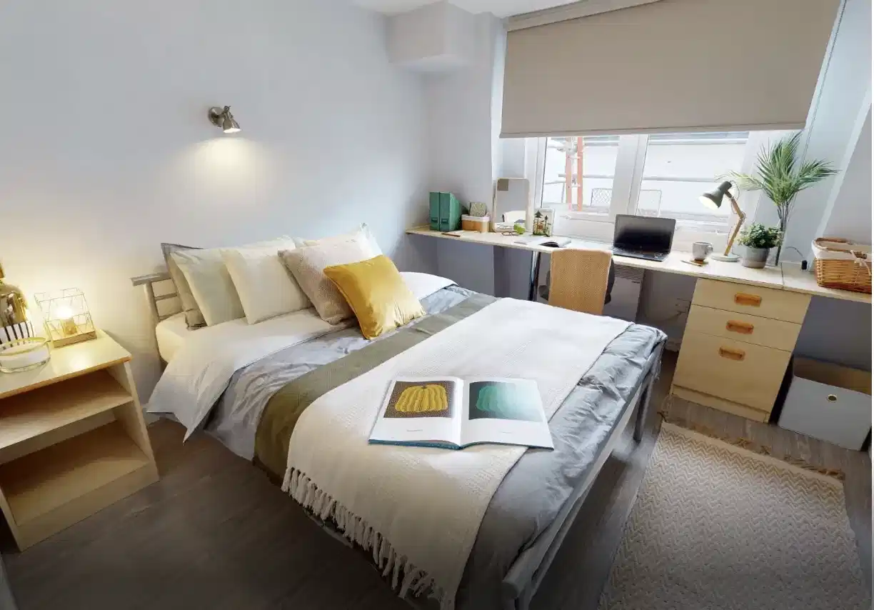 iQ Grosvenor House, Leicester interior 1