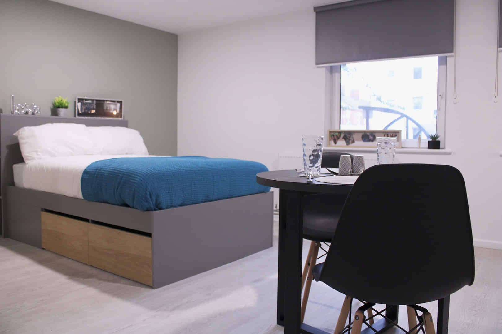 Queens Court, Leicester interior 1