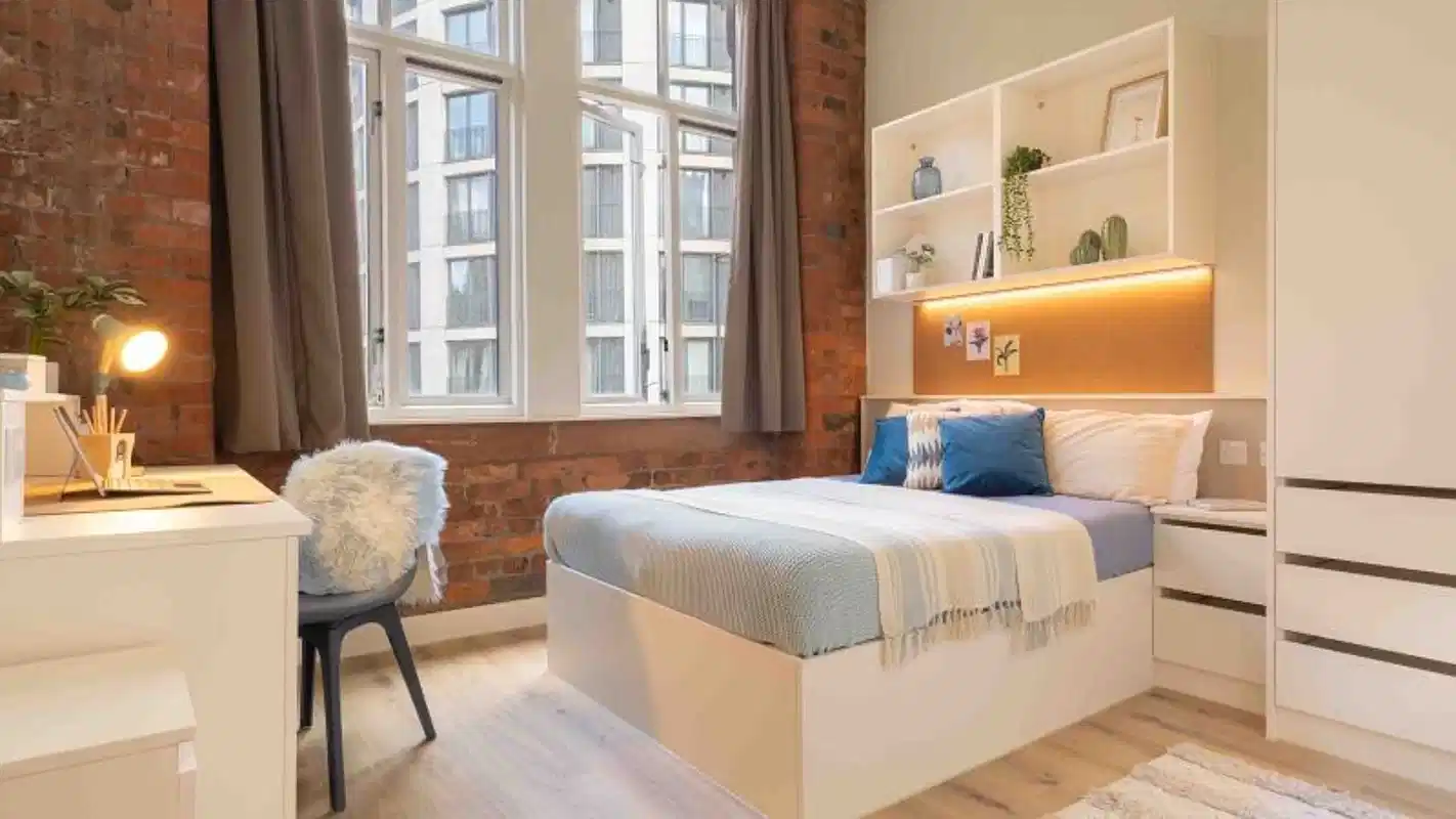 iQ Hollingworth House, Manchester interior 1