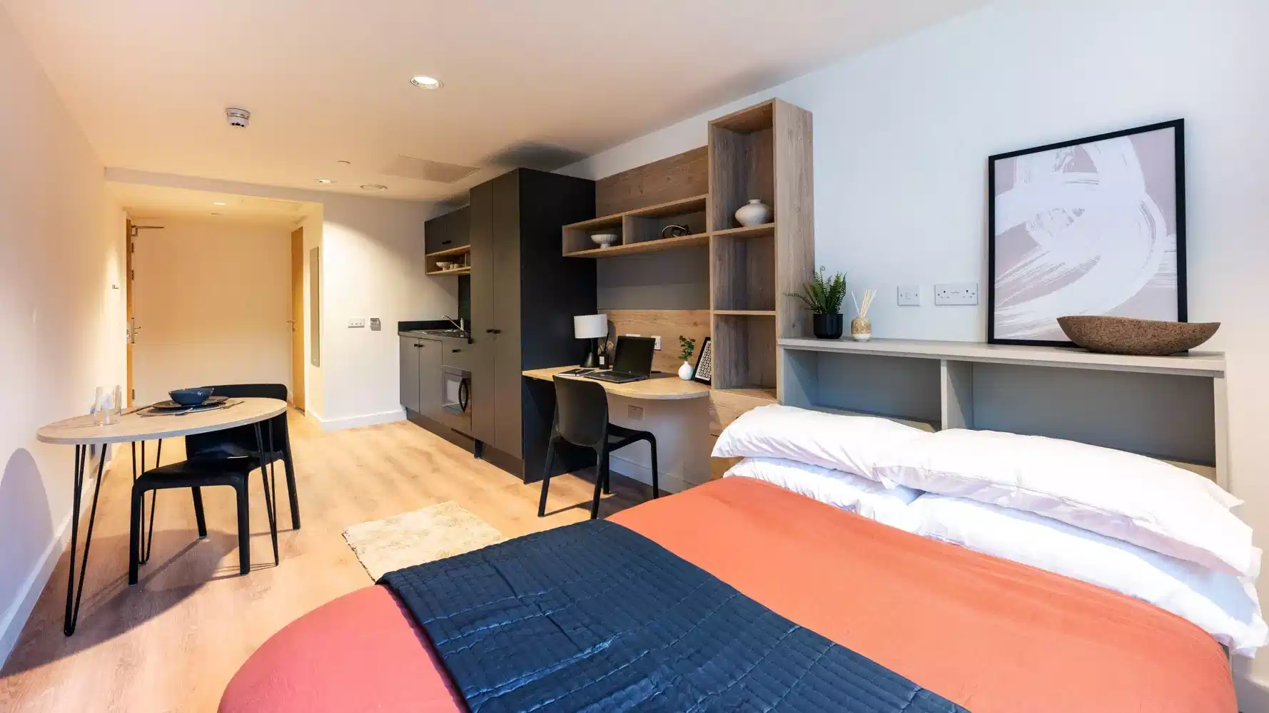 Straits Place, Edinburgh interior 1
