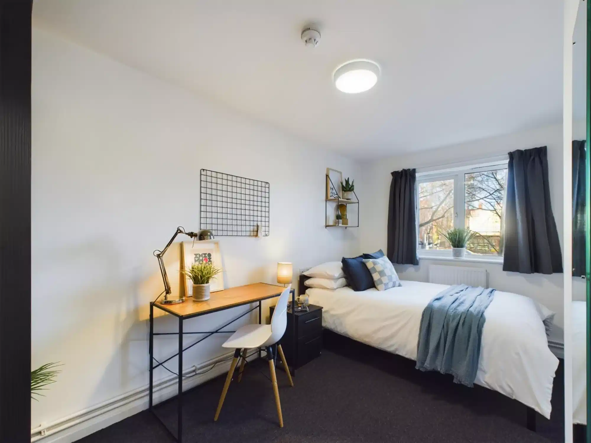 27 Brookside, Derby interior 1