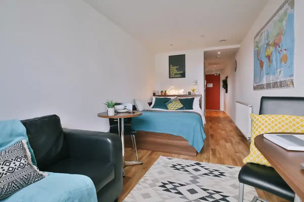 Centro Court, Aberdeen interior 1