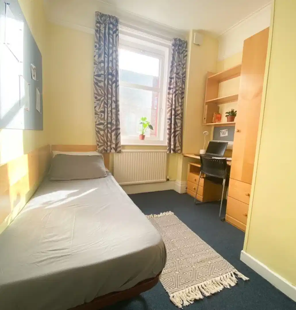 Hartley Hall, Manchester interior 1
