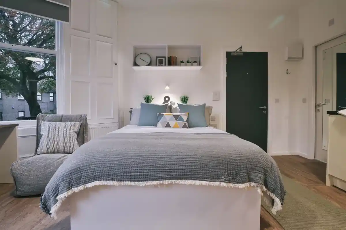 Claremont Place, Newcastle interior 1
