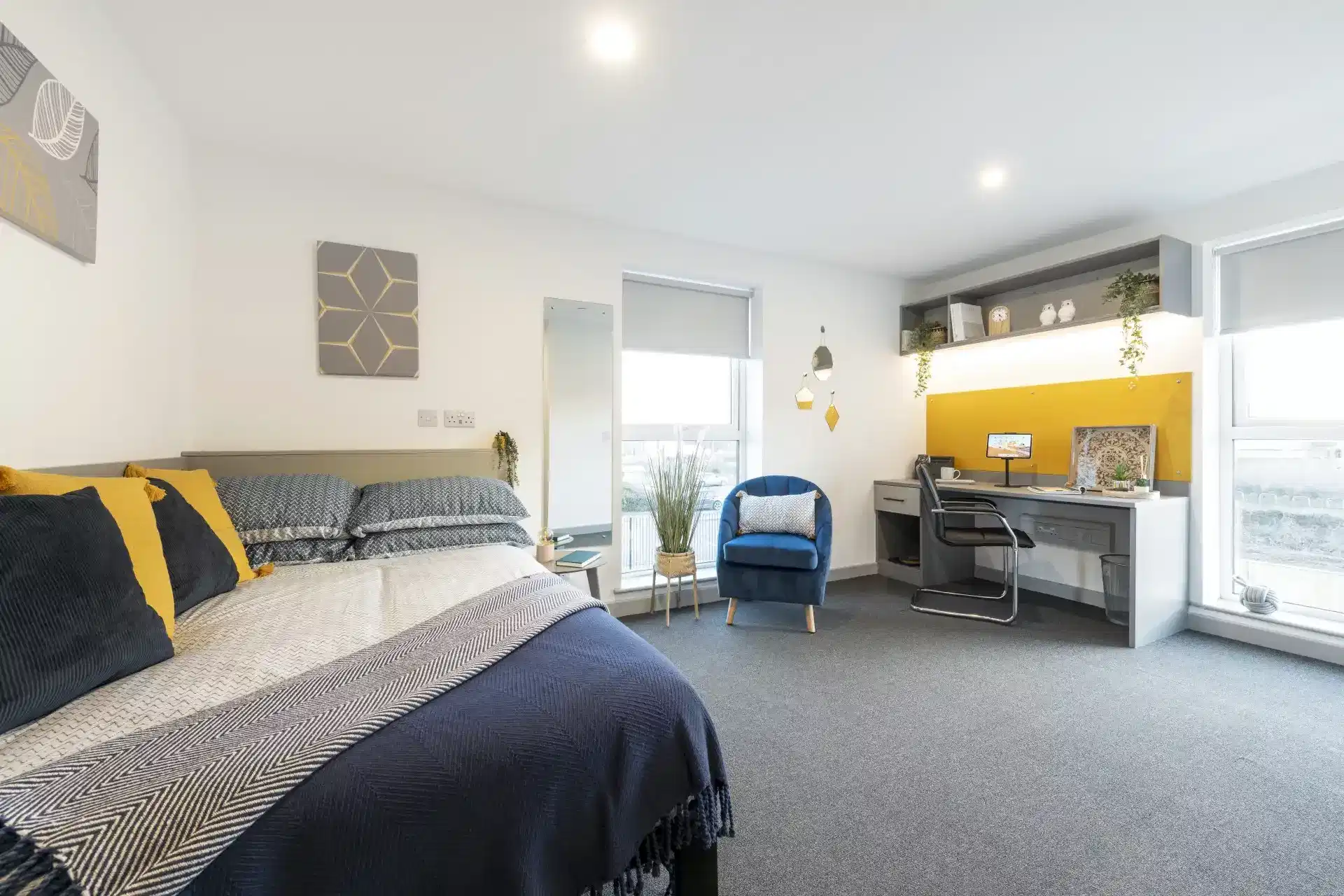 Pine Mill, Lincoln interior 1