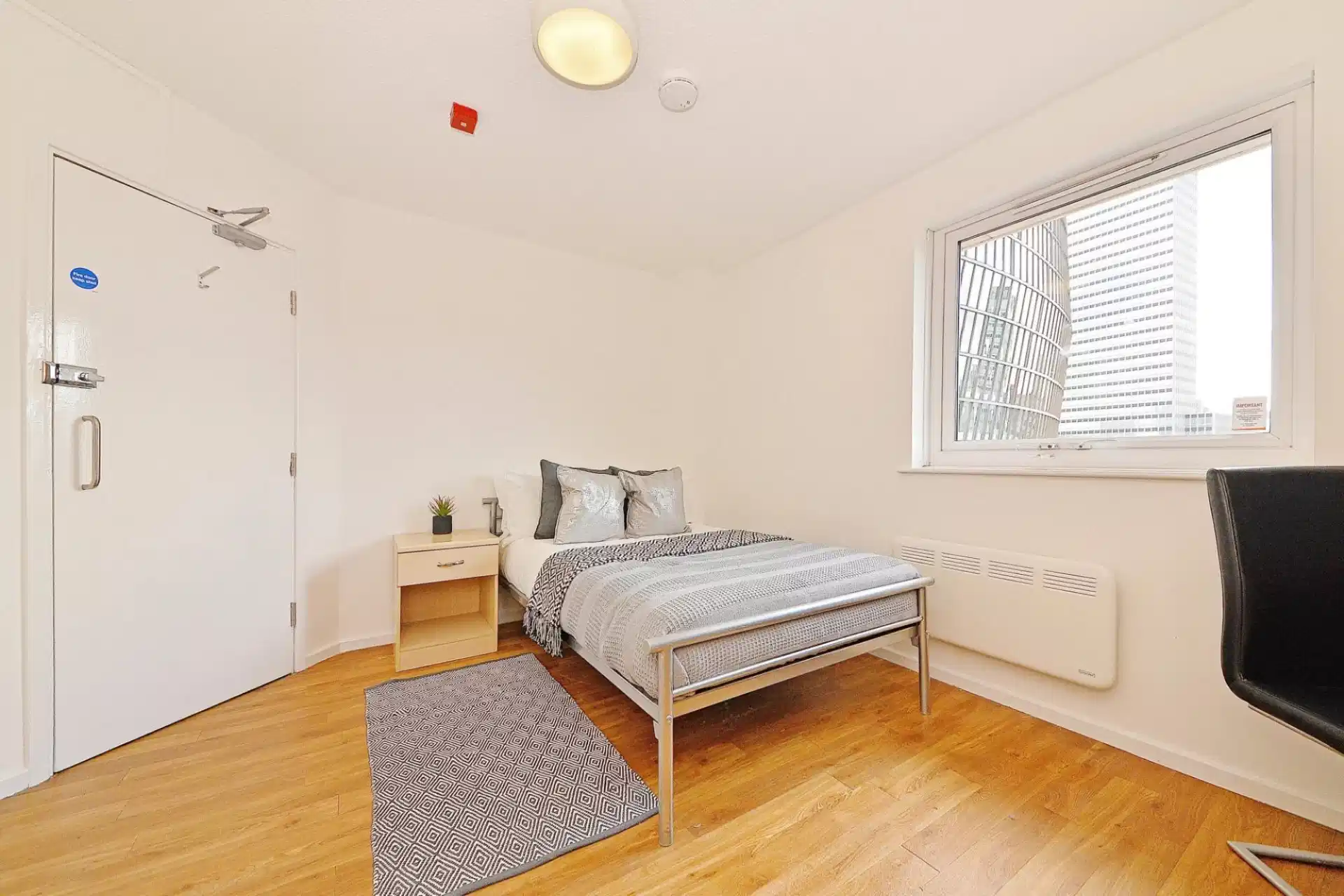 Manchester Court, Manchester interior 1